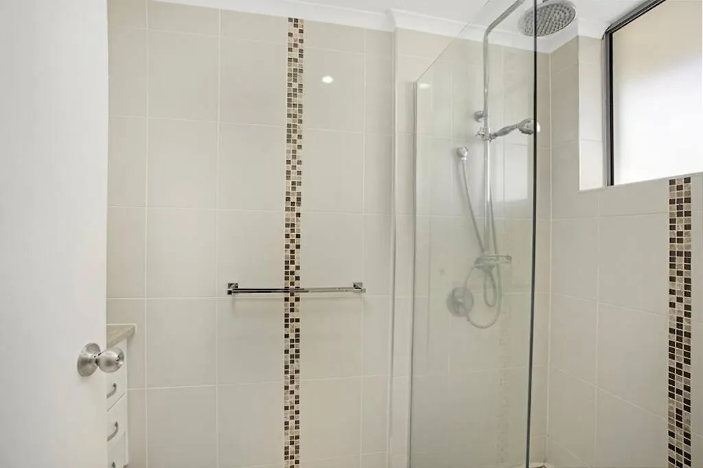 Teenamara - Hosted By Burleigh Letting Gold Coast Apartment
